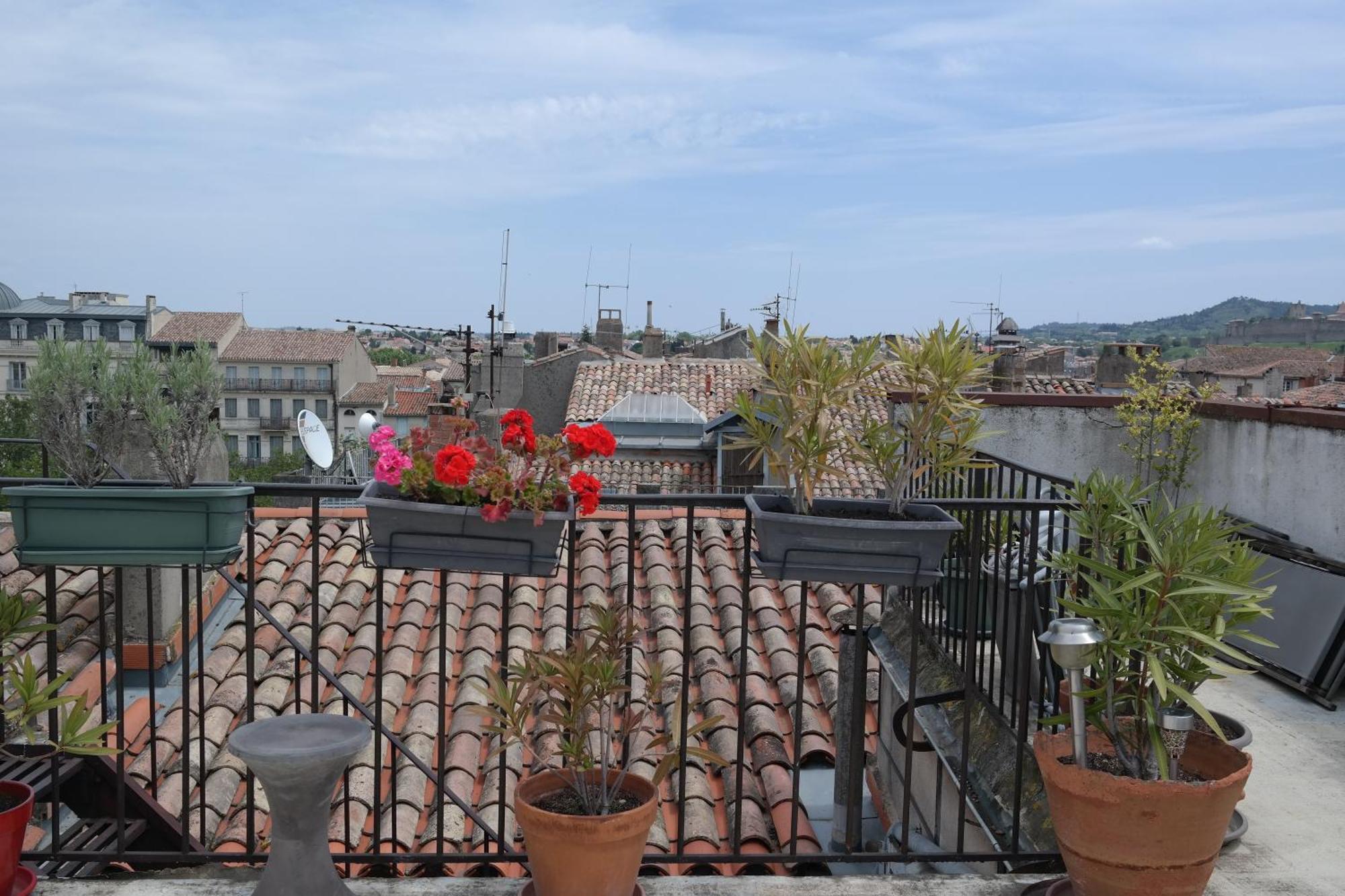 Penthouse Apartment Overlooking Place Carnot Carcassonne Extérieur photo