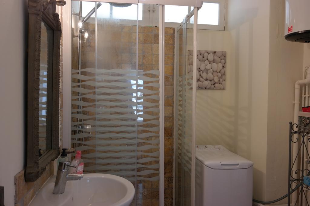 Penthouse Apartment Overlooking Place Carnot Carcassonne Extérieur photo