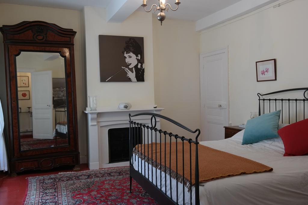 Penthouse Apartment Overlooking Place Carnot Carcassonne Extérieur photo
