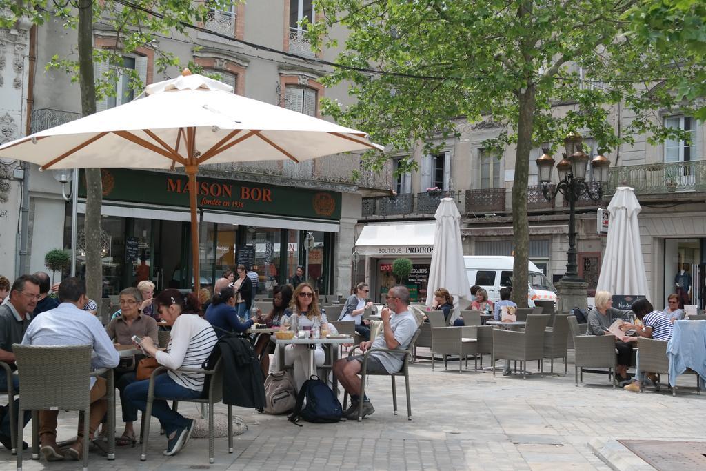 Penthouse Apartment Overlooking Place Carnot Carcassonne Extérieur photo